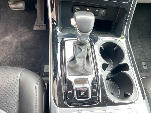 Vehicle image 12 of 26