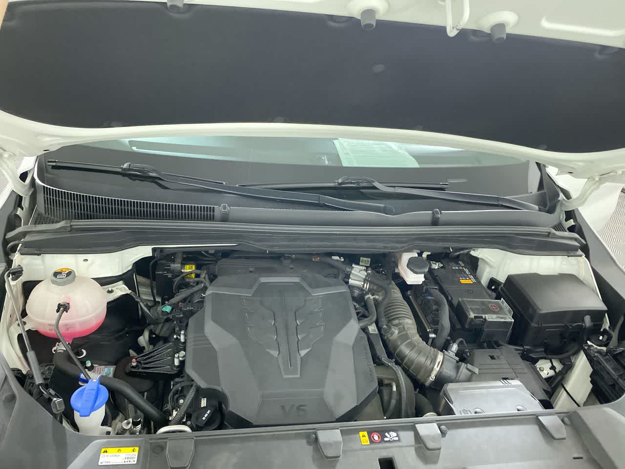 2024 Kia Carnival LX Image 16 of 34