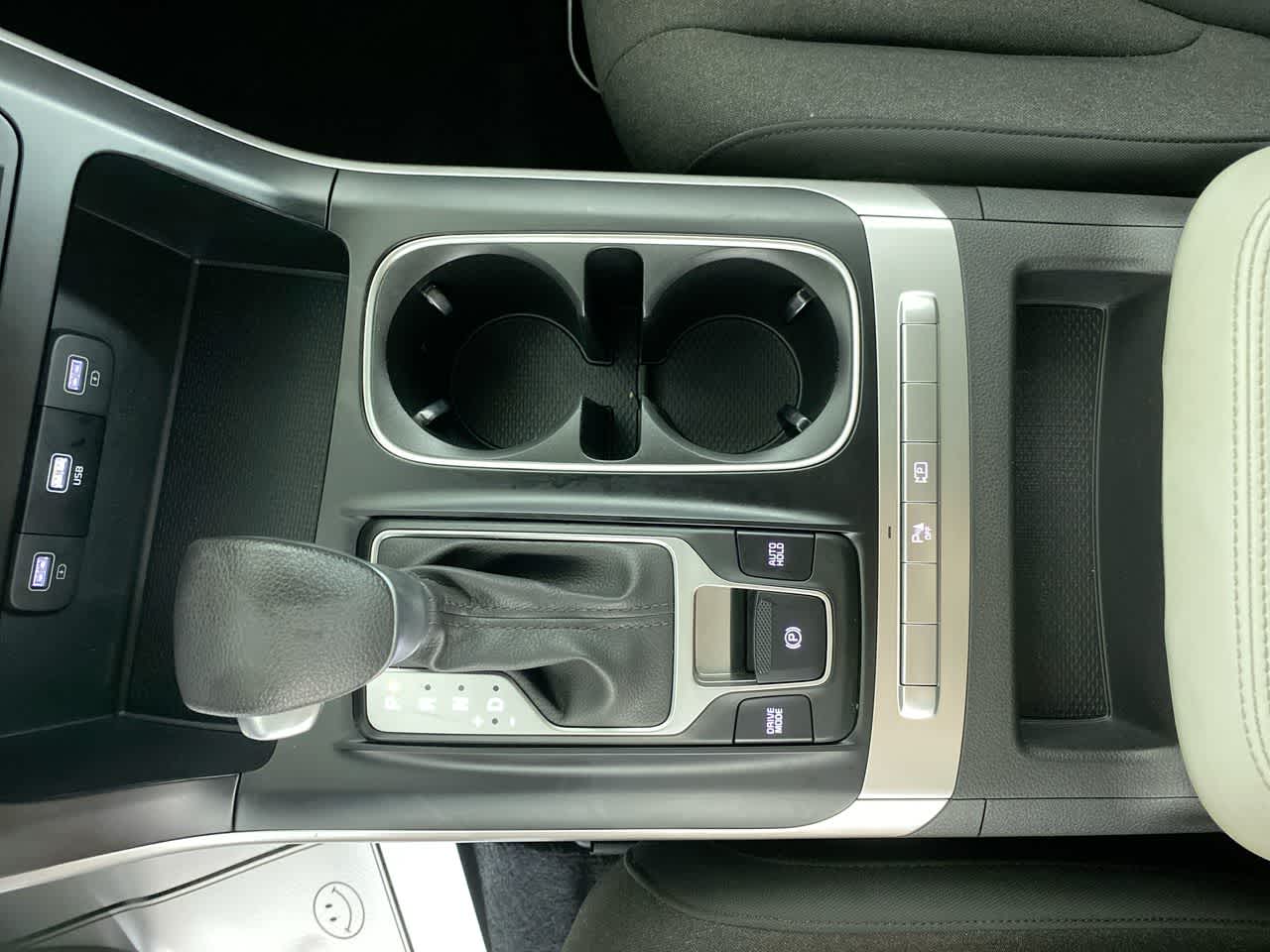 2024 Kia Carnival LX Image 29 of 34