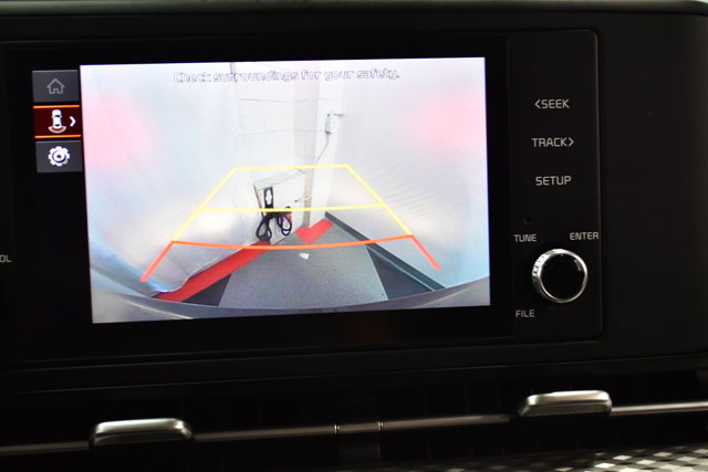 2024 Kia Carnival LX Image 20 of 31