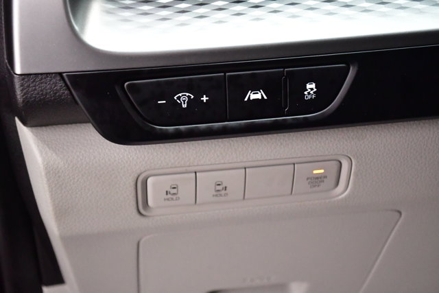 2024 Kia Carnival LX Image 22 of 31