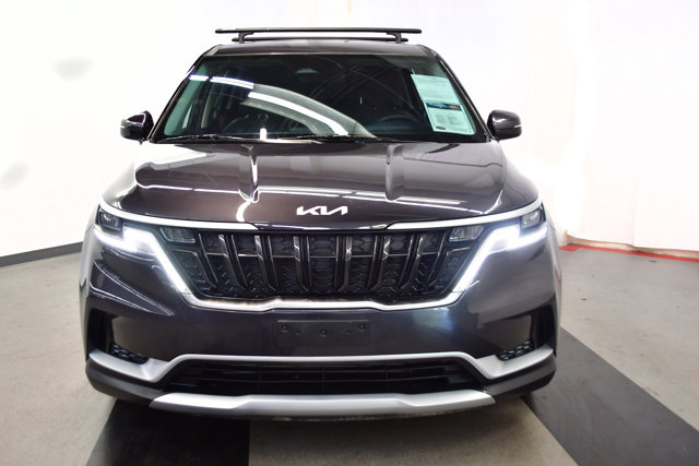 2024 Kia Carnival LX Image 2 of 31