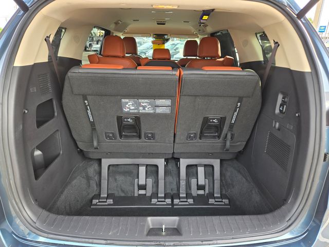 Vehicle image 18 of 53