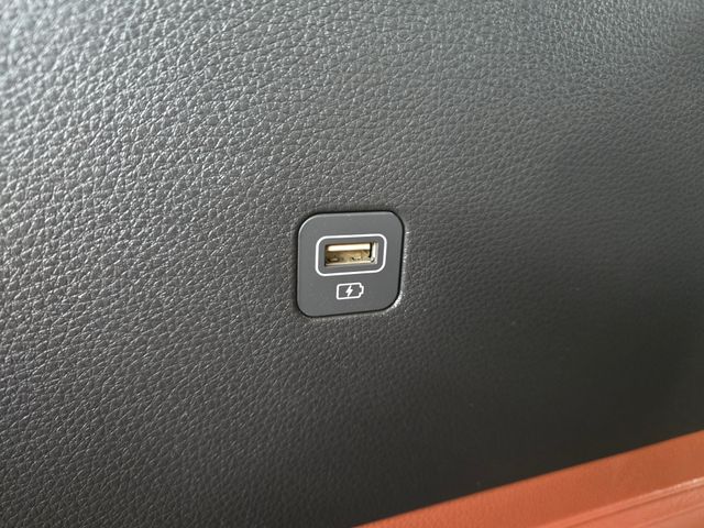 Vehicle image 38 of 53