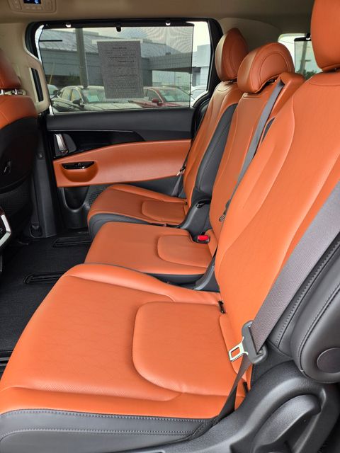 Vehicle image 41 of 53