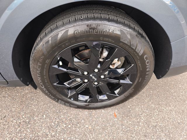 Vehicle image 12 of 53