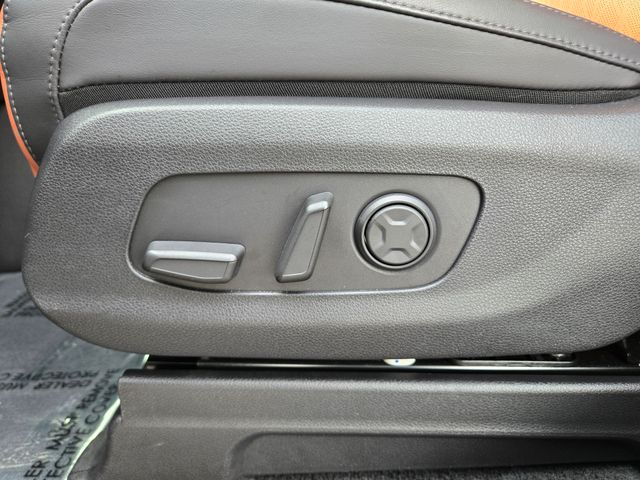 Vehicle image 23 of 53