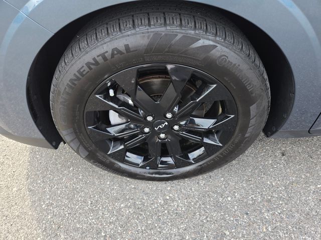 Vehicle image 13 of 53