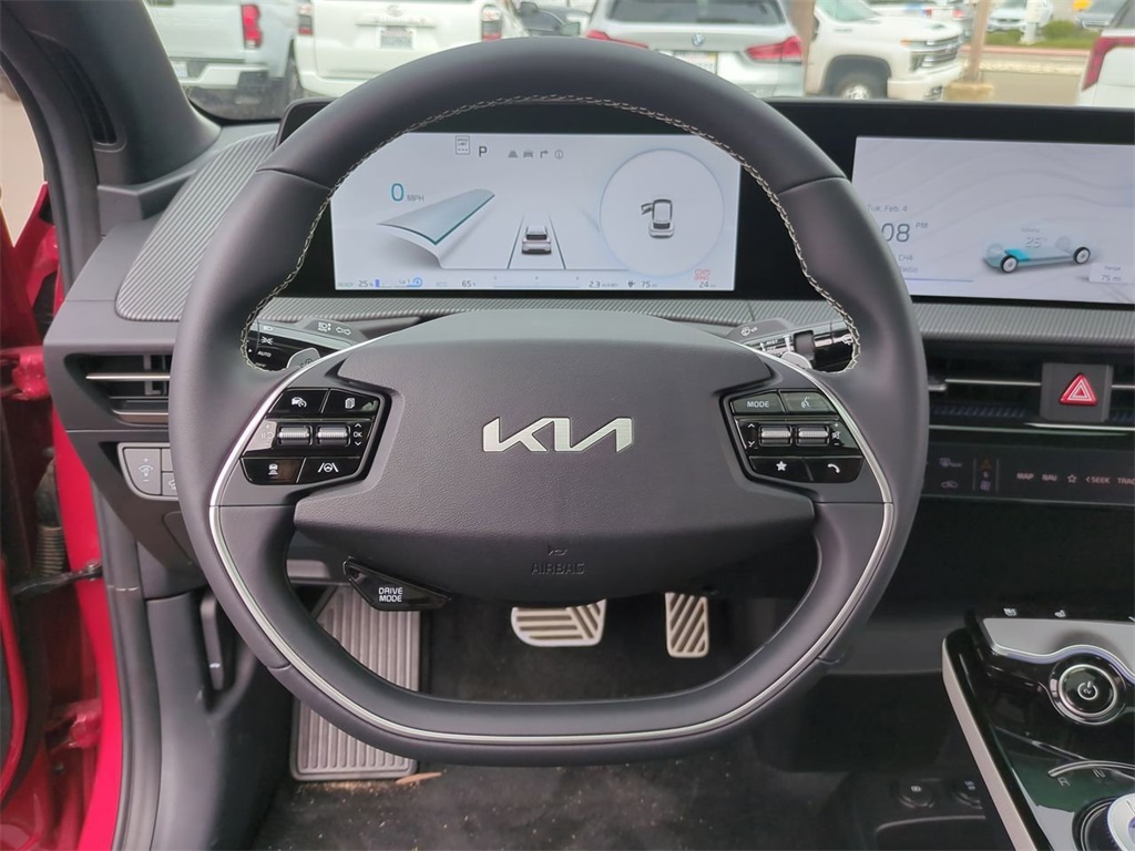 Vehicle image 10 of 34
