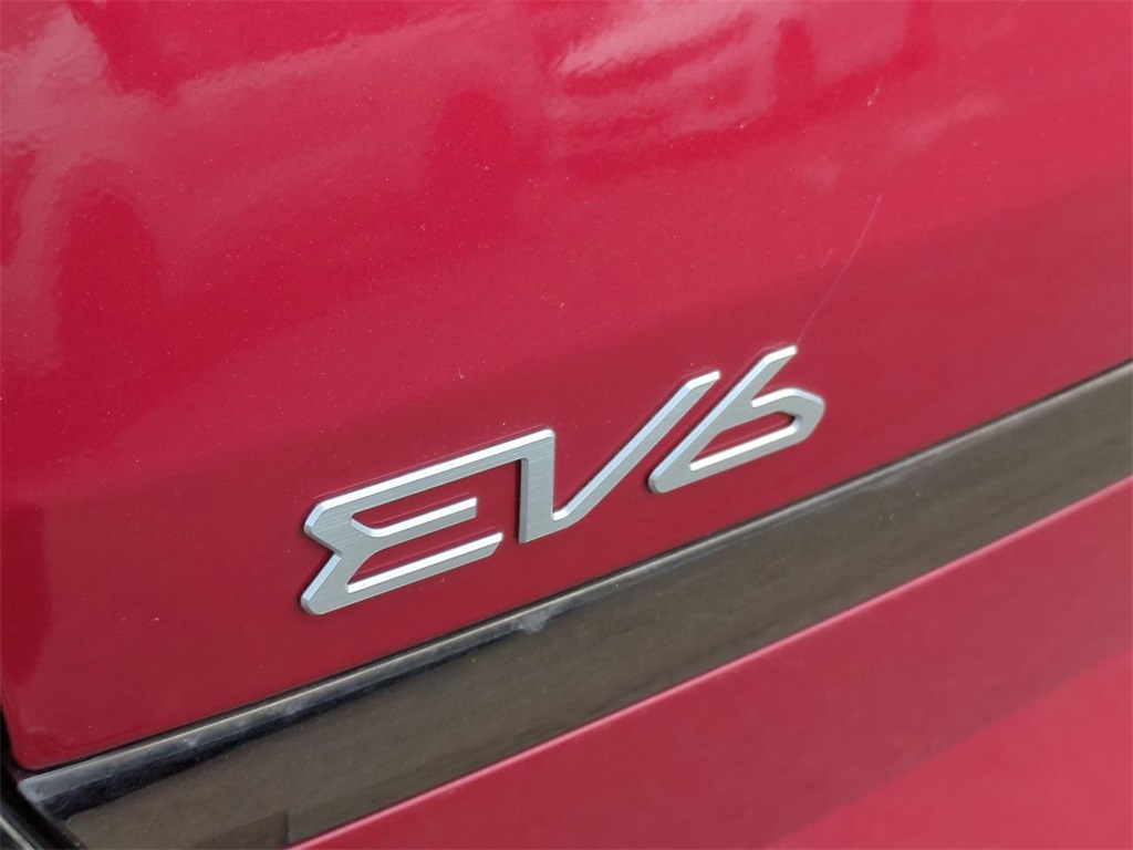 Vehicle image 31 of 34