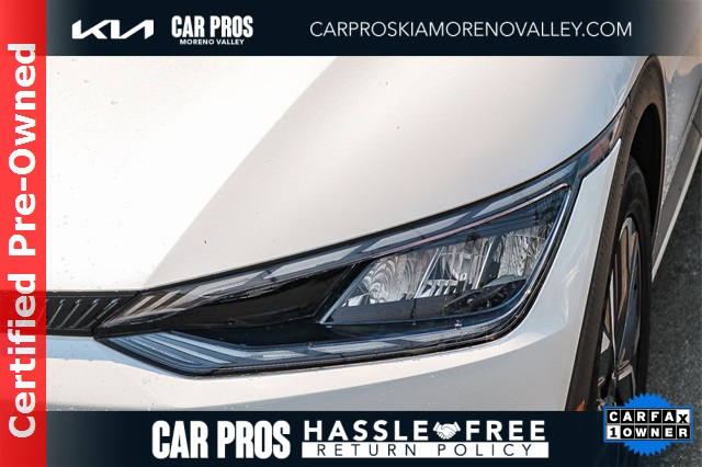 Vehicle image 12 of 25