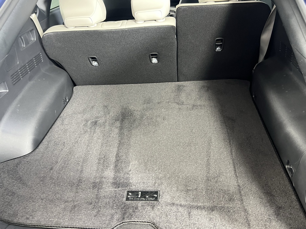 Vehicle image 29 of 60
