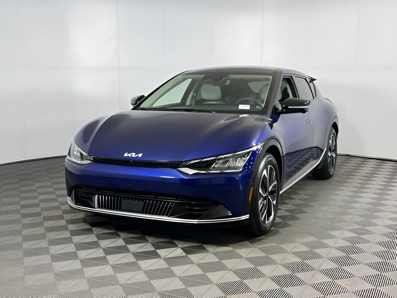 Vehicle image 51 of 60