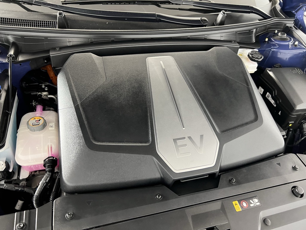 Vehicle image 35 of 60