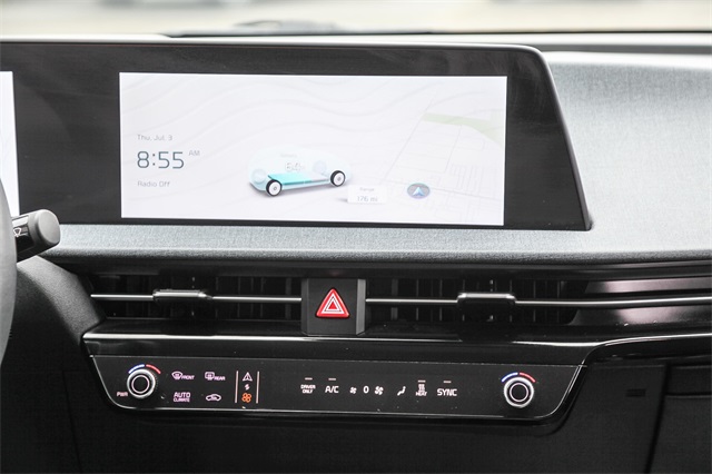 Vehicle image 17 of 25