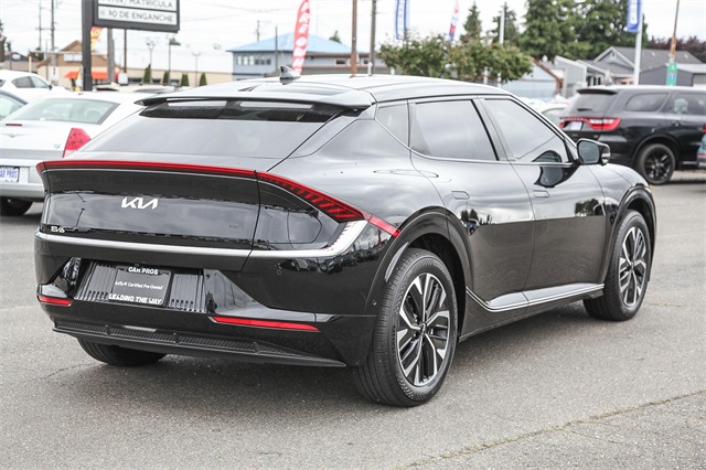 Vehicle image 5 of 25