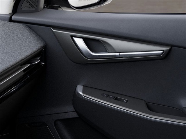 Vehicle image 25 of 27