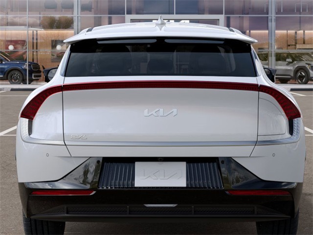 Vehicle image 8 of 27
