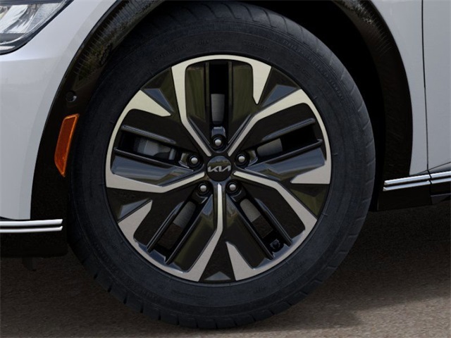 Vehicle image 10 of 27