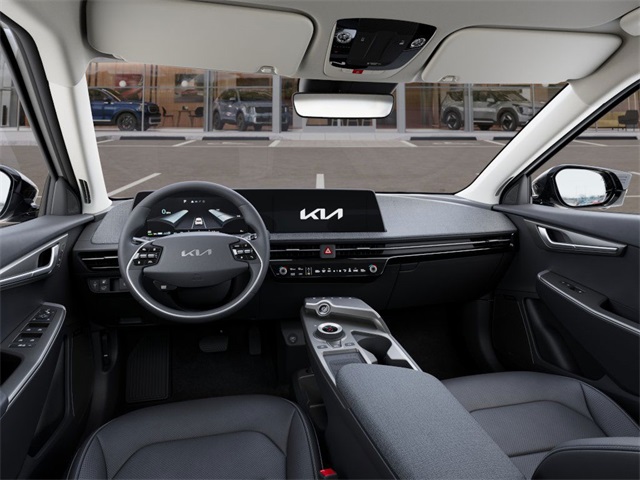 Vehicle image 14 of 27