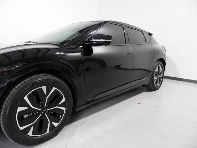 Vehicle image 60 of 76