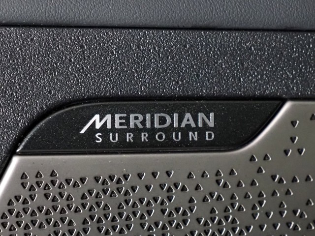 Vehicle image 47 of 76