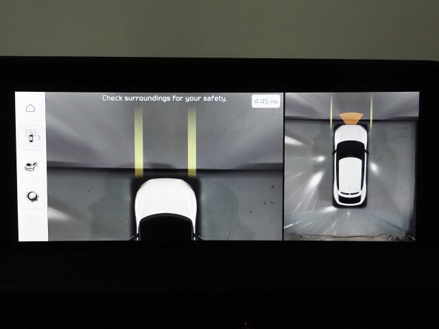 Vehicle image 36 of 76