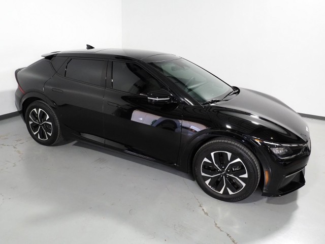 Vehicle image 14 of 76