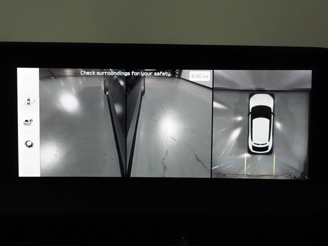 Vehicle image 34 of 76