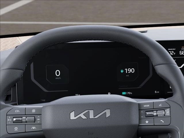Vehicle image 20 of 27