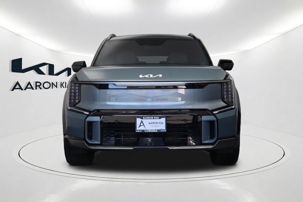 2024 Kia EV9 GT-Line Image 2 of 40