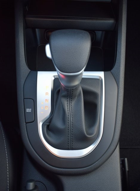 Vehicle image 15 of 18
