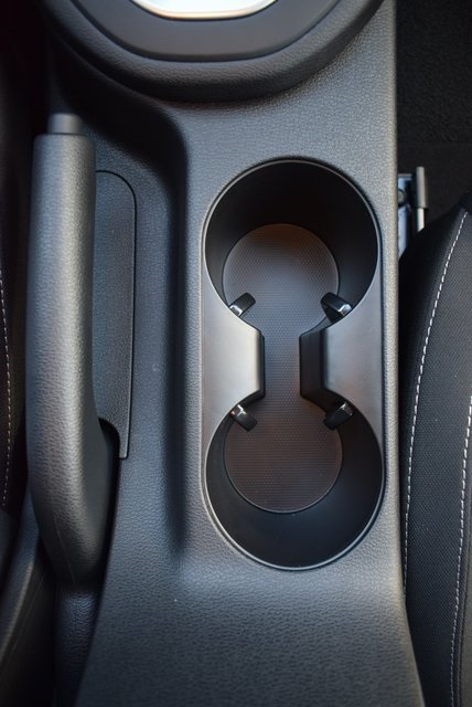 Vehicle image 16 of 18