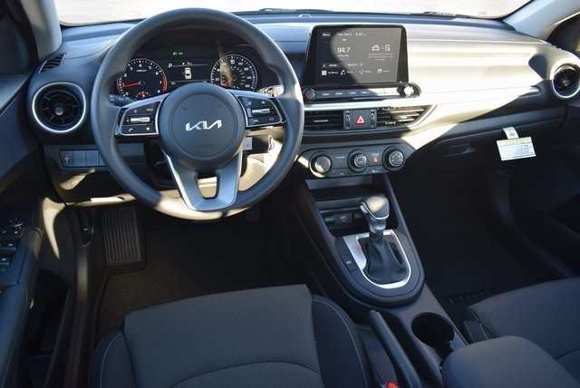 Vehicle image 8 of 18