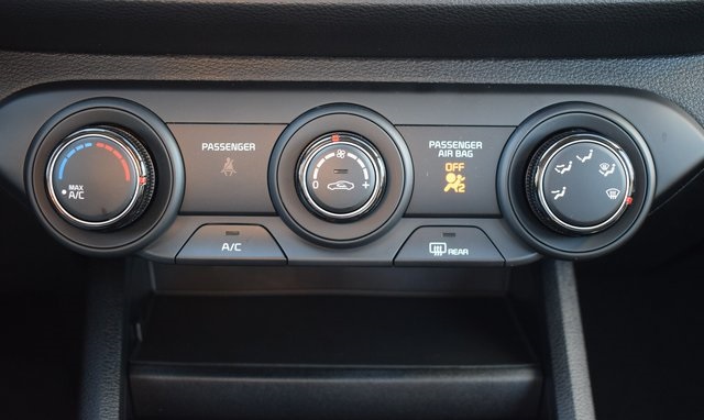Vehicle image 13 of 18