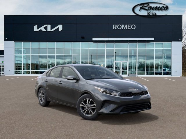 Vehicle image 4 of 27