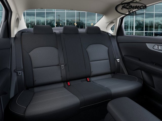 Vehicle image 13 of 27