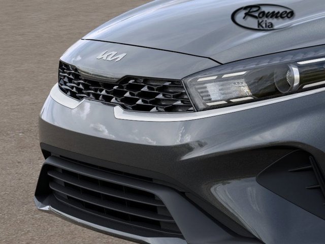 Vehicle image 24 of 27