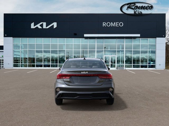 Vehicle image 7 of 27