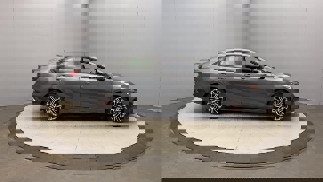 Vehicle image 5 of 27