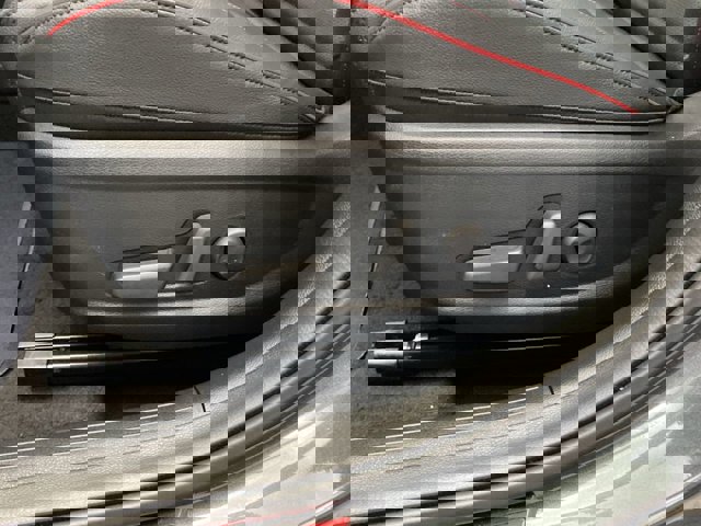 Vehicle image 13 of 27