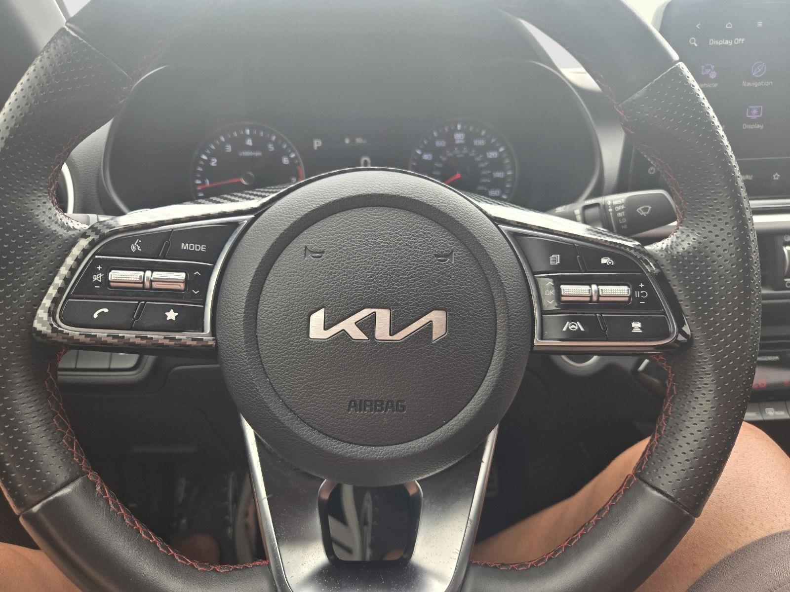 Vehicle image 15 of 23