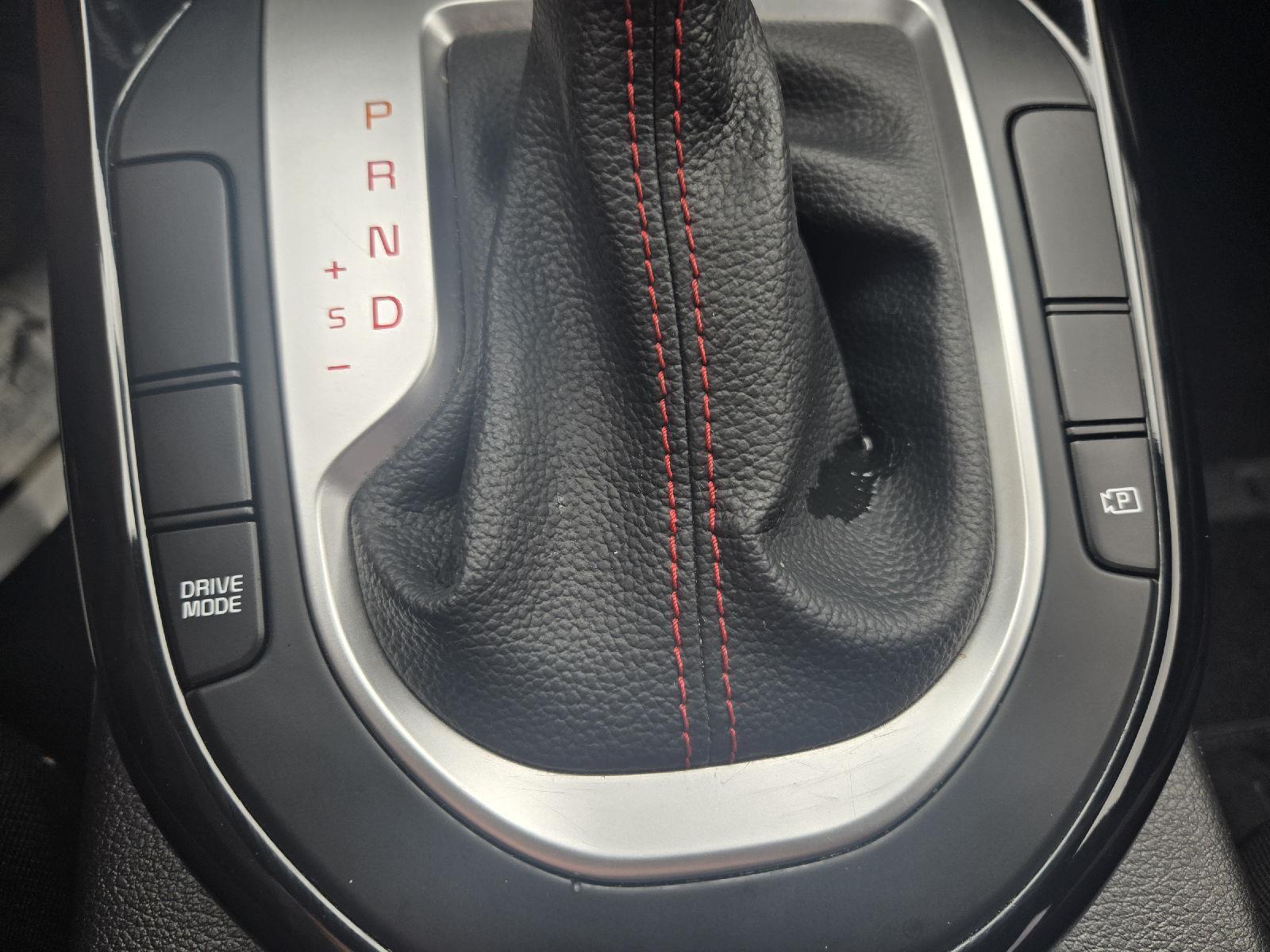 Vehicle image 20 of 23
