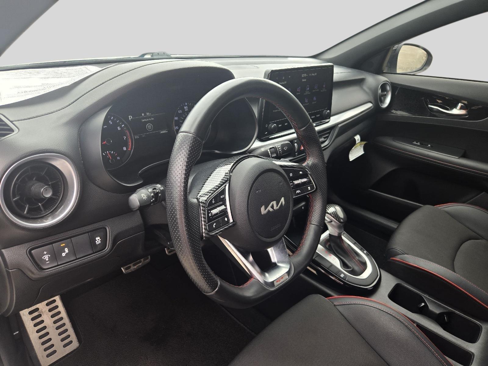 Vehicle image 9 of 23
