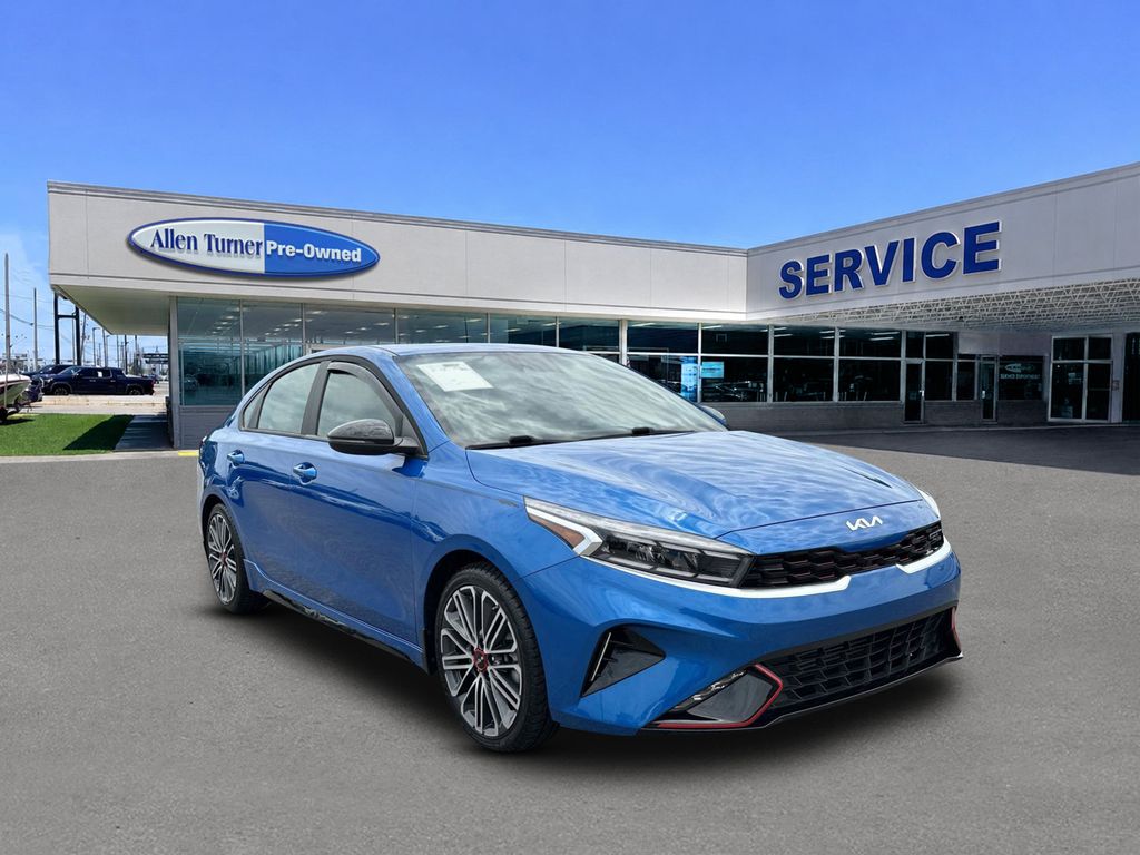 2024 Kia Forte GT Image 2 of 26