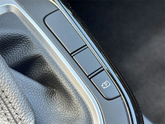 Vehicle image 42 of 47