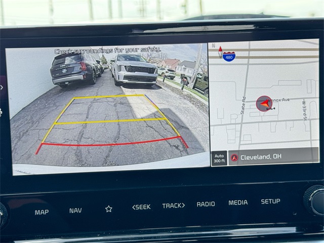 Vehicle image 44 of 47