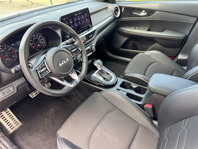 Vehicle image 15 of 47