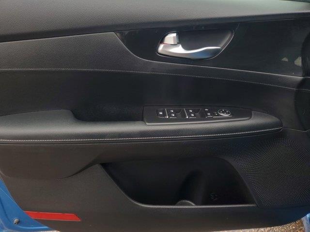 Vehicle image 7 of 30