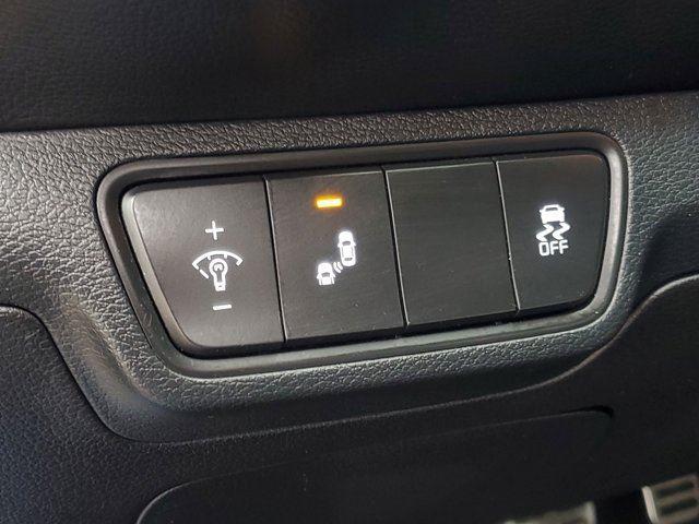 Vehicle image 9 of 30
